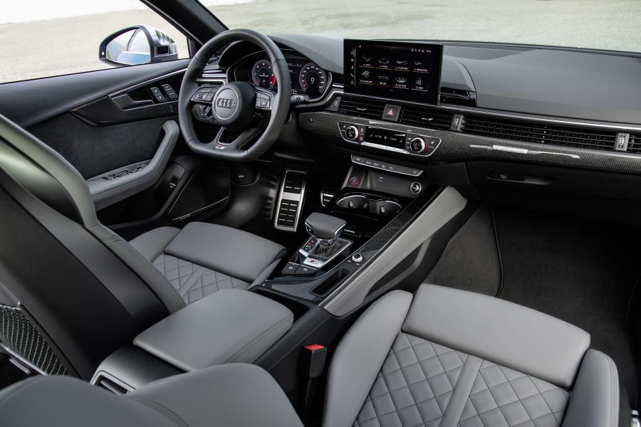 Торпедо Audi S4 Sedan TDI (B9) 2020 года  (WW) (фото 32 из 40)